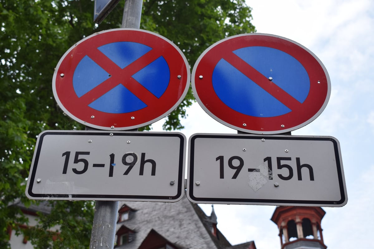Verkehrsschild Halteverbot